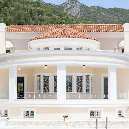 Cecilia Exclusive Corfu Doukádes